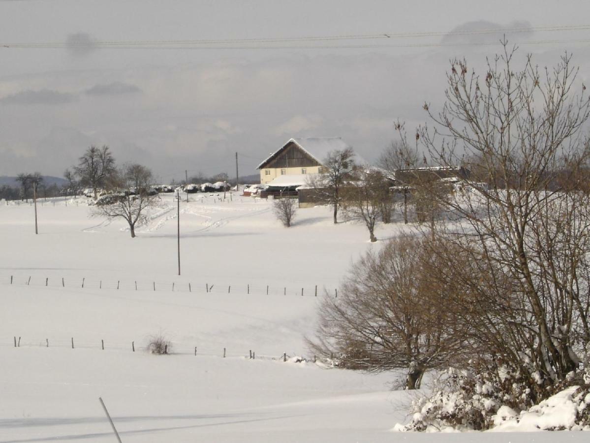 gite Loca Provenchere Esterno foto